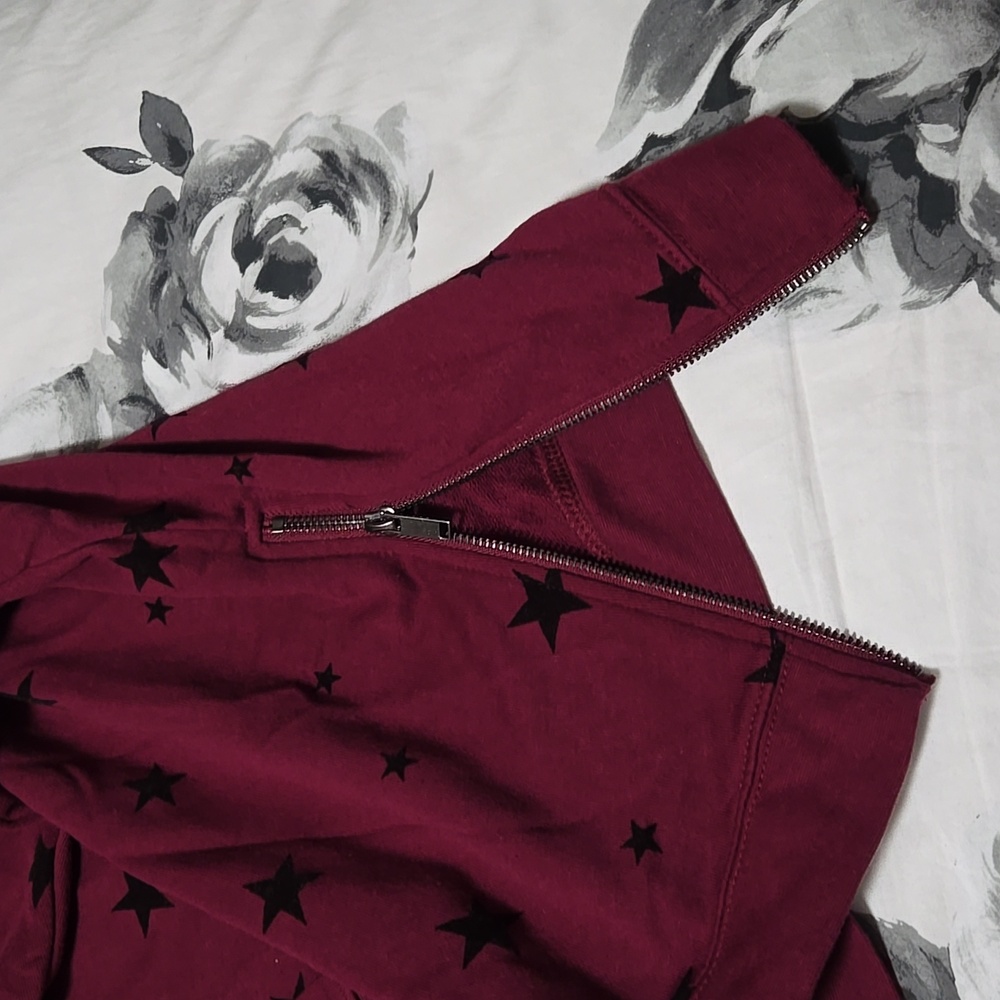 Sweatshirt - Picture 4 of 6